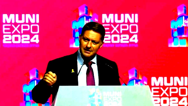 رئيس مركز السلطات المحلية:يجب تحويل 200 مليون شيكل للسلطات المحلية ضمن ميزانيات الخطة الخمسية بشكل فوري لإنها مستحقة وضروية 