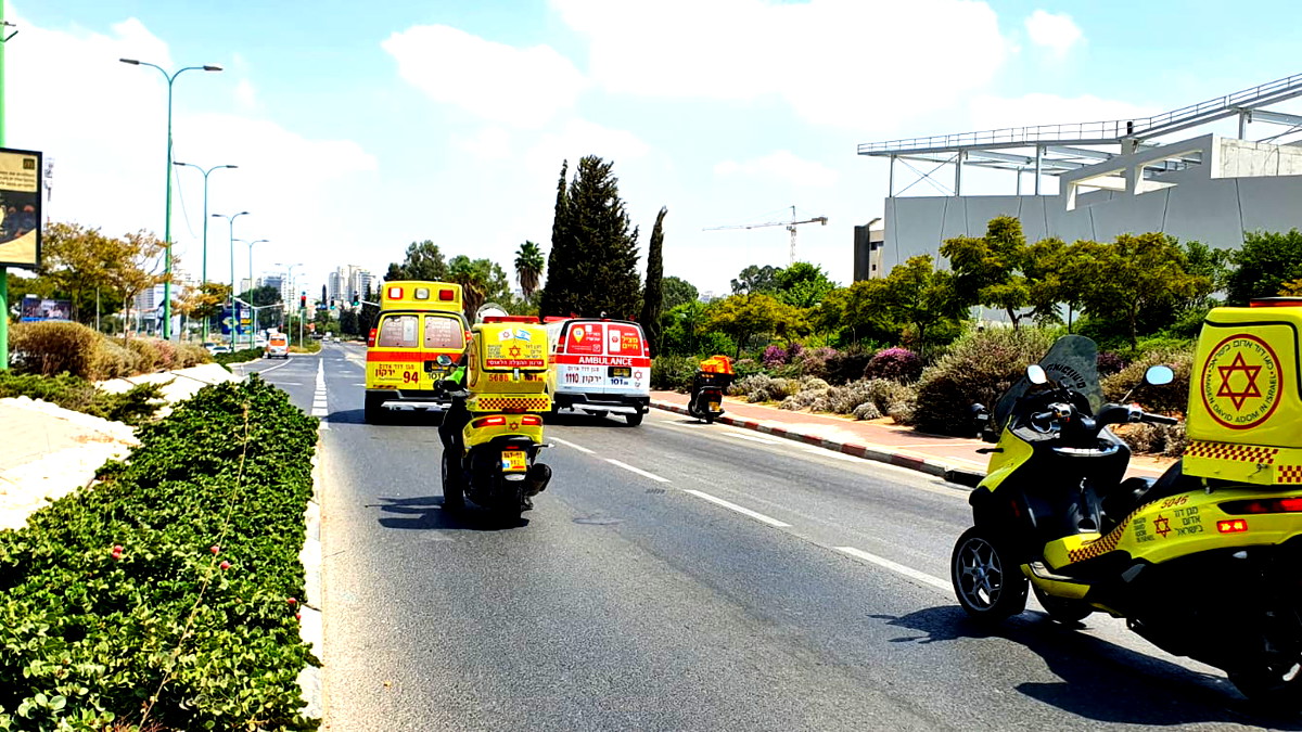  إصابة رجل (58 عامًا) بجروح خطيرة إثر انزلاق دراجة نارية على شارع 2 في منطقة المركز