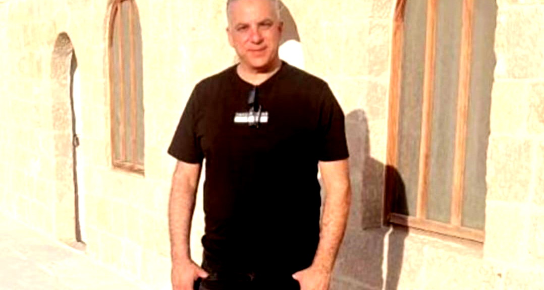 عمل أبنائنا وبناتنا في العطلة الصيفية بين مؤيد ومعارض... الالتزام بالعمل يعلم الشبيبة مهارات حياتية عديدة