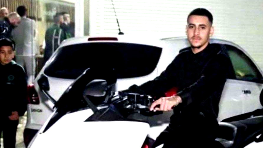 مصادر: ارتقاء الفتى عمر شويكي (17 عامًا) من القدس متأثرًا بإصابته برصاص الشرطة الإسرائيليّة