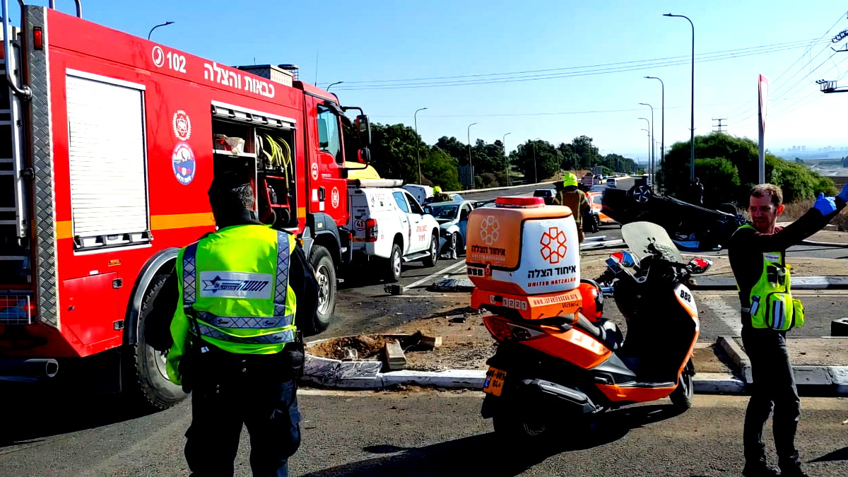  إصابتان إحداها خطيرة من جرّاء حادث طرق وقع بين مركبتين على شارع 35 جنوب البلاد