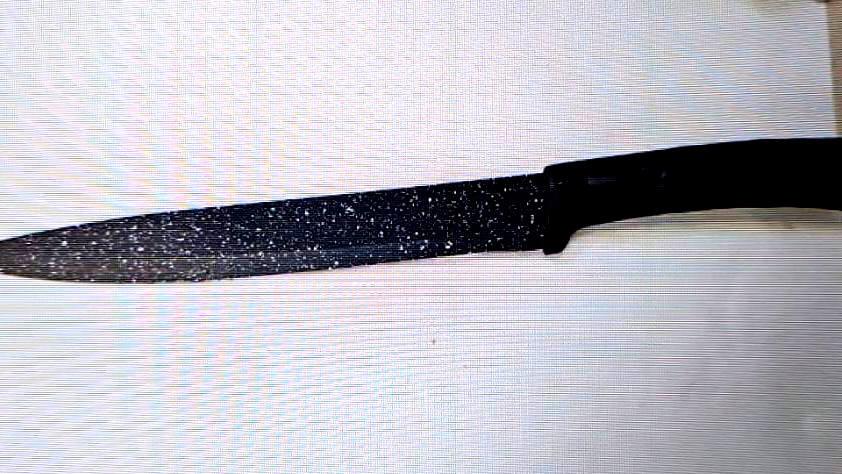 القدس: اعتقال شاب (20 عامًا) بتهمة طعن قريبه بسكين وإصابته إصابة خطيرة... بسبب خلاف نشب بين الاثنين على الميراث