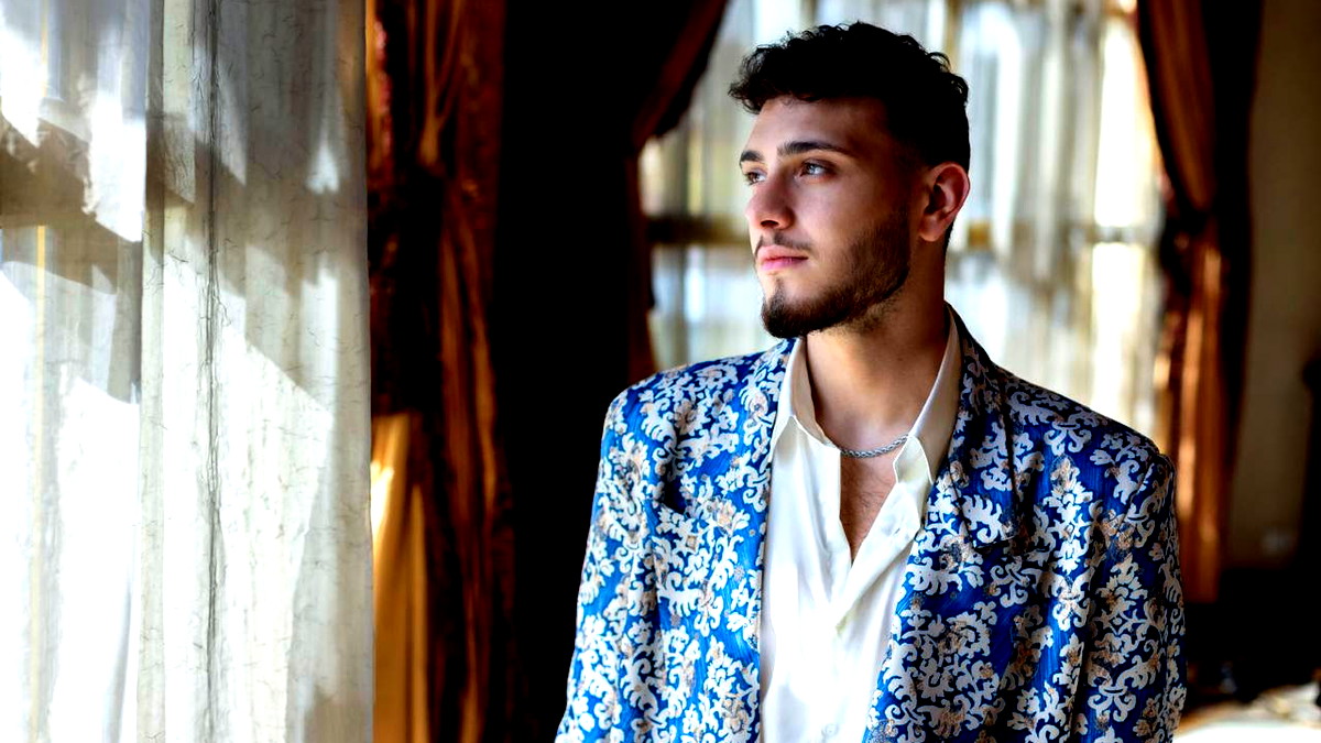 الشامي يُسجّل أرقامًا قياسيّة في عامٍ واحد بـسبع أغانٍٍ تخطّت حاجز الـ100 مليون مشاهدة لكلّ منها