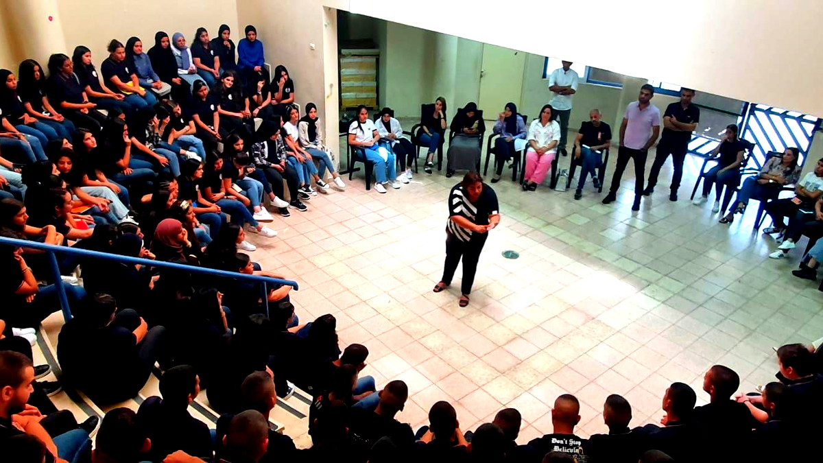 إدراج المدرسة الثانوية "عمال" عيلوط ضمن المدارس الخضراء التي تتمتع بنسبة نزاهة عالية في امتحانات البجروت