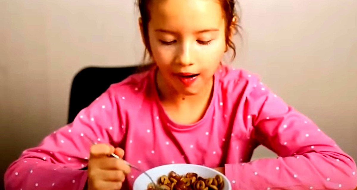 ضعف الشهية لدى الأطفال: الأسباب والحلول لضمان نمو صحي 