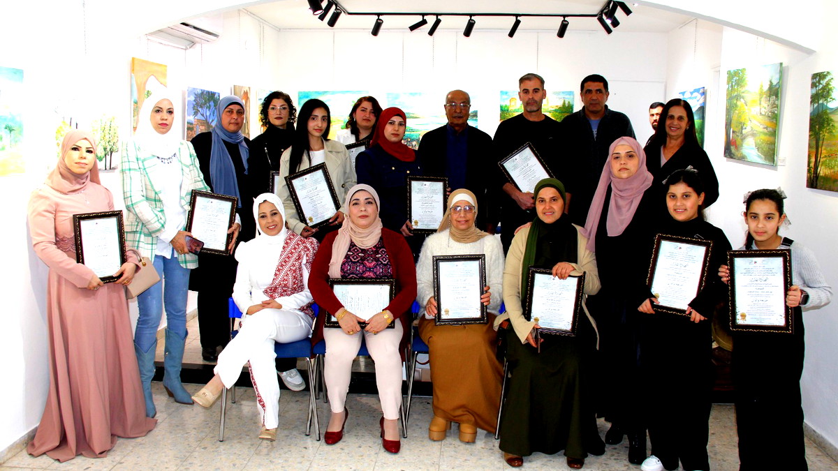 معرض جديد بعنوان طبيعة والوان على جدران جاليري زركشي سخنين