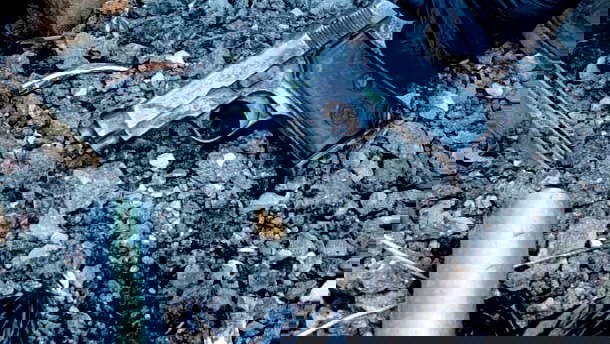 كفر قاسم: القبض على 3 أشقاء للاشتباه بتورطهم في حيازة مسدّس ومشط ذخيرة بشكل غير قانوني