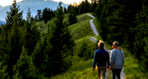 الفجوة بين العمر الافتراضي والعمر الصحي...  هل تعيش أطول أم أصح؟ 