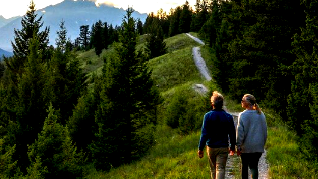الفجوة بين العمر الافتراضي والعمر الصحي...  هل تعيش أطول أم أصح؟