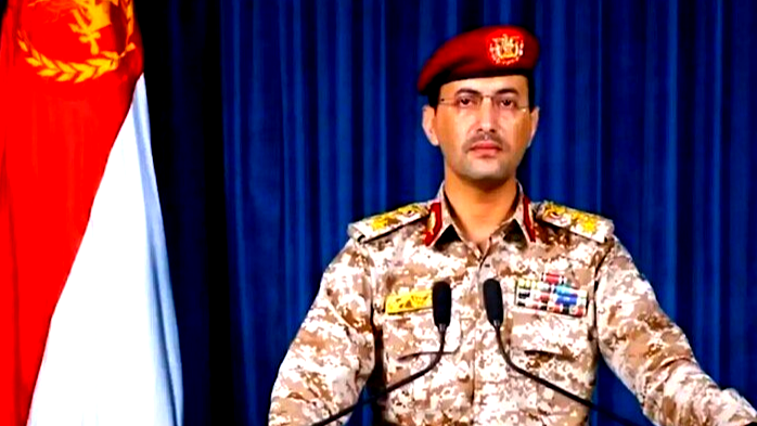 الحوثيون يعلنون استئناف العمل بميناءي الحديدة والصليف بعد تعرضهما لغارات إسرائيلية