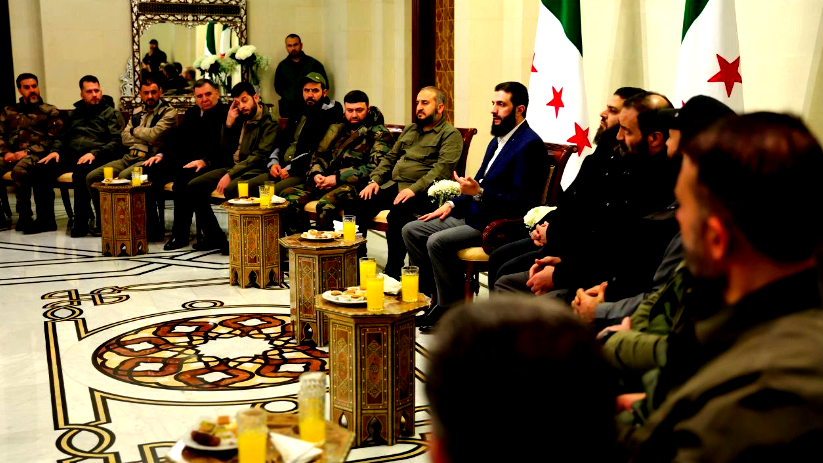 إدراة العمليات العسكرية السورية تقرر حلّ جميع الفصائل ودمجها تحت وزارة الدفاع