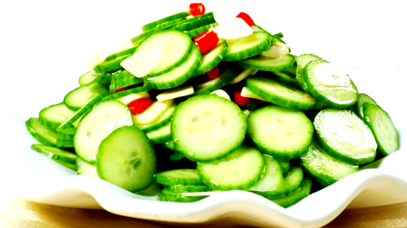 ما علاقة الخيار بالقولون العصبي؟