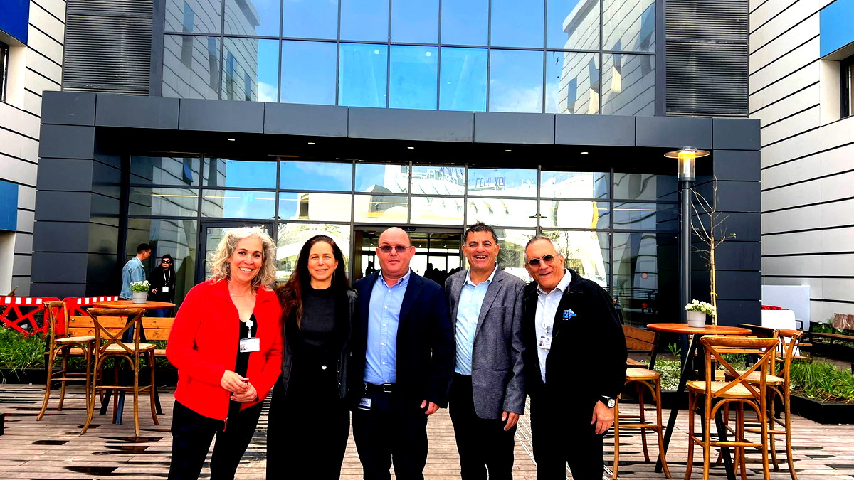 تنظيم معرض للتوظيف في مركز هلمسلي لإعادة التأهيل بالتعاون مع وزارة النقب، الجليل والحصانة القومية ووزارة الصحة