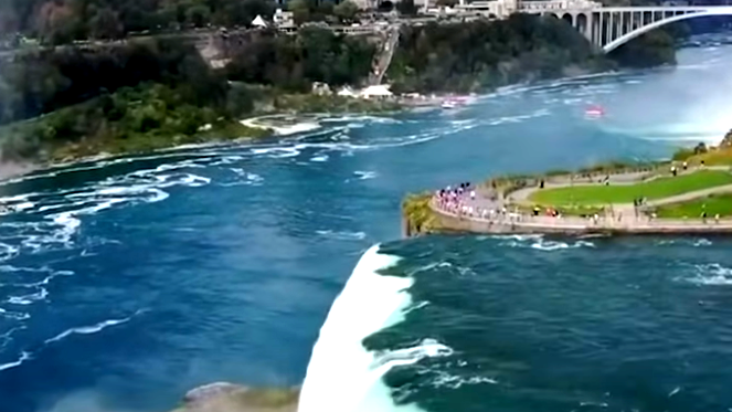 الحاضنة لشلالات نياجرا الأكثر شهرة- كندا واحدة من أكثر المدن حول العالم تنوعًا وجمالًا