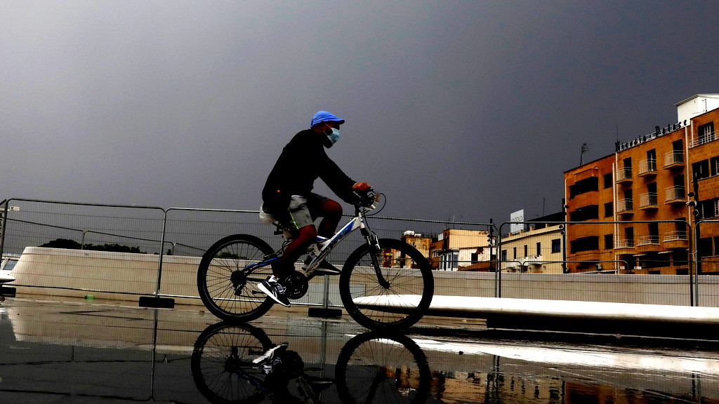 حالة الطقس: أجواء باردة وغائمة جزئيًا... ويحتمل سقوط امطار محلية 