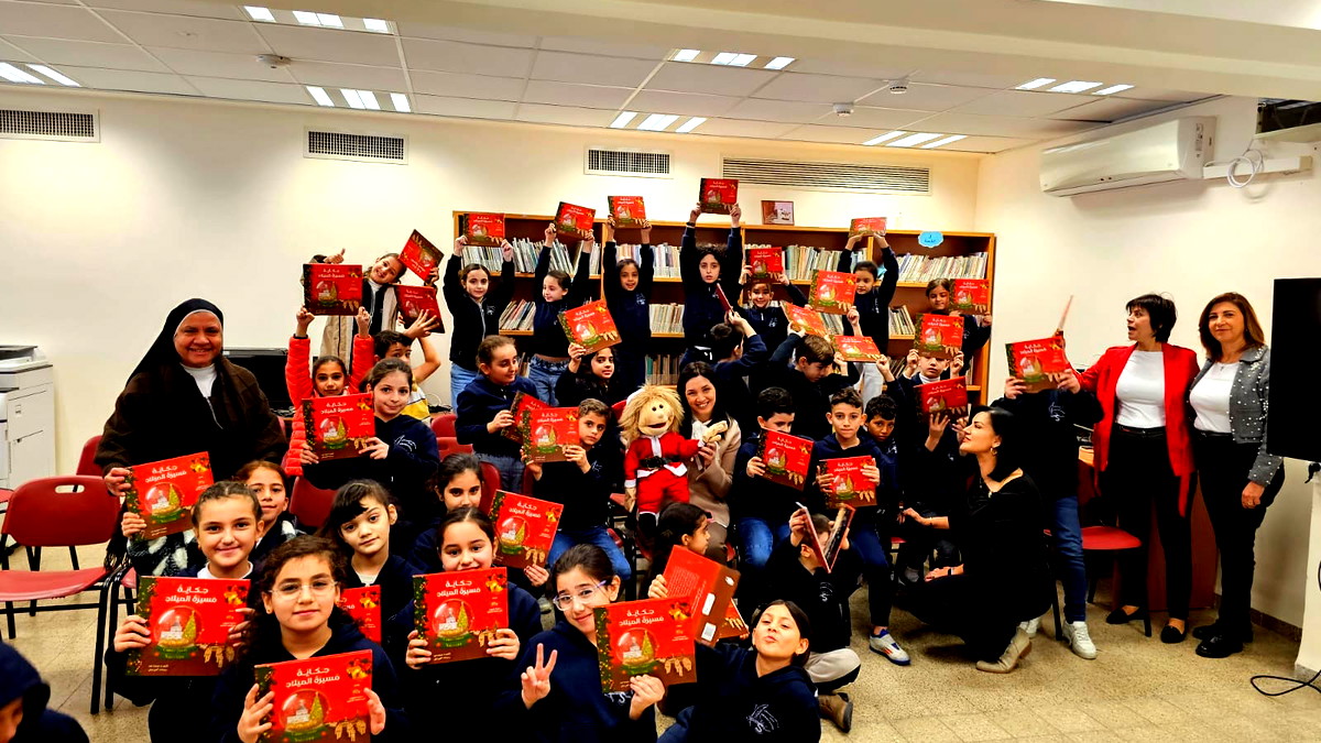 بمناسبة حلول عيد الميلاد المجيد... جمعية الموكب تنظم ساعة قصة مسيرة الميلاد لطلاب المدارس