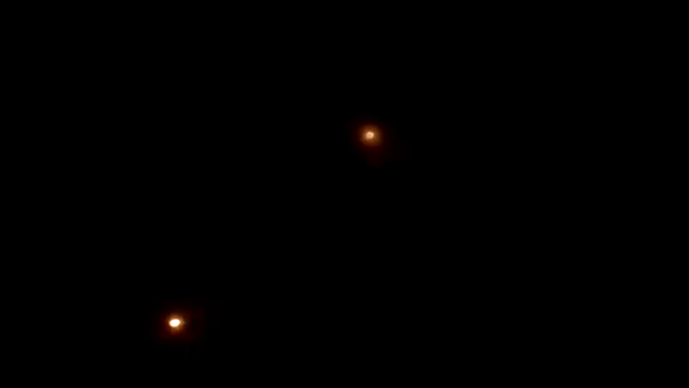 اعتراض صاروخ باليستي أُطلق من اليمن وإصابة 18 شخصًا أثناء توجههم إلى المناطق المحمية