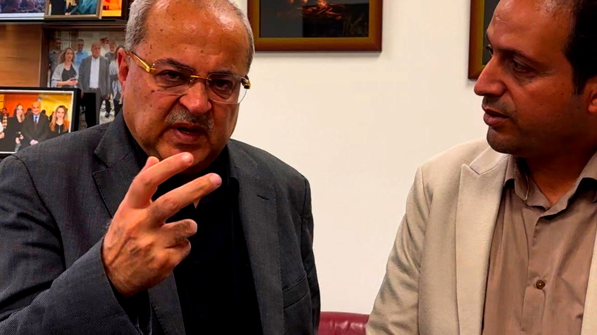 تطور لافت في قضية التناوب| الطيبي يبلغ سكرتير الحزب الشيوعي بدخول د. سمير بن سعيد إلى الكنيست منتصف الشهر القادم 