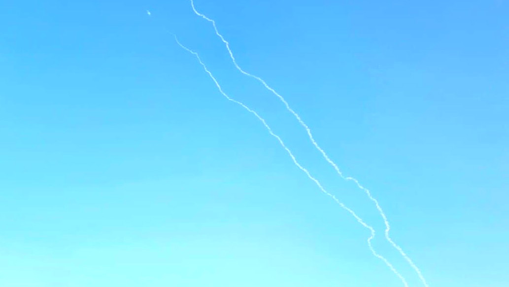 إطلاق صاروخين من شماليّ القطاع... والجيش الإسرائيلي يُنذر أهالي المنطقة بالإخلاء تمهيدًا لقصفها 