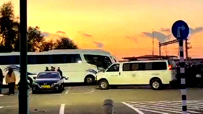 شجار في مجمع تجاري بزخرون يعقوب يُسفر عن إصابة فتى واعتقال مشتبهين