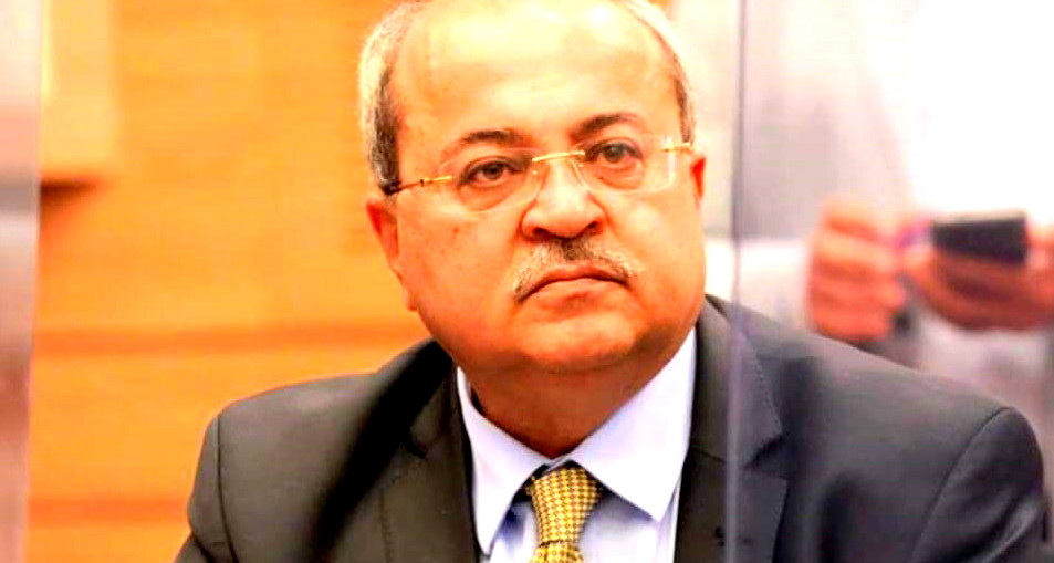 زملائي الأطباء، تذكروا رسالتكم. عند الاختيار بين الإنسان والدبابة، ماذا ستختارون؟