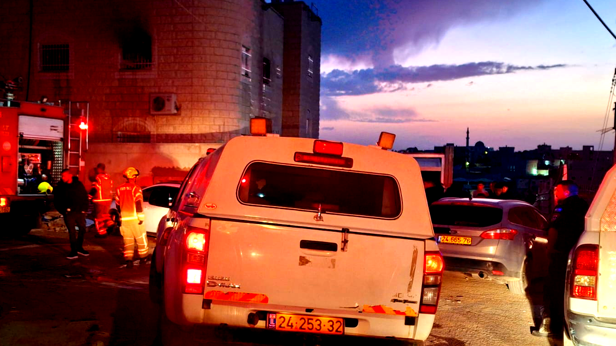 حورة النقب: اندلاع حريق في منزل.. طواقم الإطفاء والإنقاذ تمكنت من السيطرة عليه