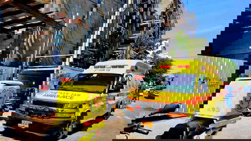 اصابة عامل (60 عامًا) جراء سقوطه عن ارتفاع في مدينة الناصرة