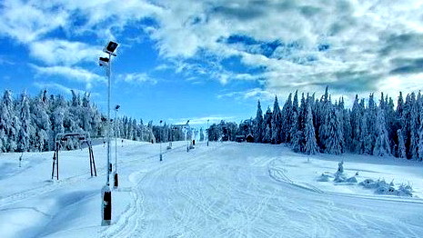 مصرع شاب إسرائيلي (30 عامًا) إثر حادث دراجة ثلجية في رومانيا