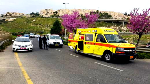 إصابة رجل بجراح متوسطة إثر تعرضه لحادث دهس في بلدة جت 