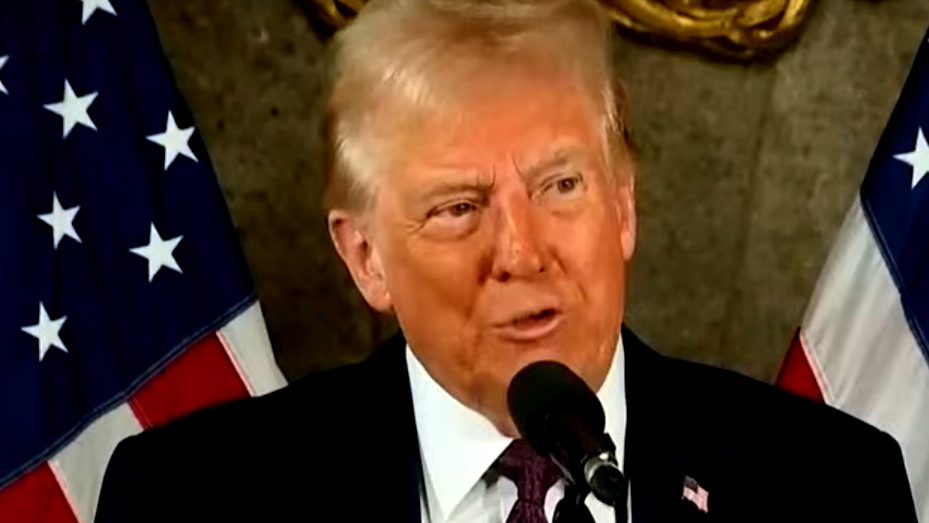  المحكمة العليا الأميركية ترفض طلب ترامب بتأجيل النطق بالحكم عليه بقضية "شراء الصمت"