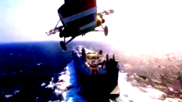 الحوثيون: استهدفنا حاملة طائرات أميركية في البحر الأحمر