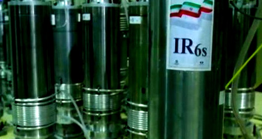 إيران تتهم إسرائيل بزرع متفجرات بأجهزة طرد مركزي اشترتها طهران لبرنامجها النووي 