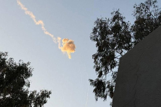 إطلاق صاروخ من اليمن... صفارات الإنذار دوت في عشرات المناطق في القدس وتل أبيب