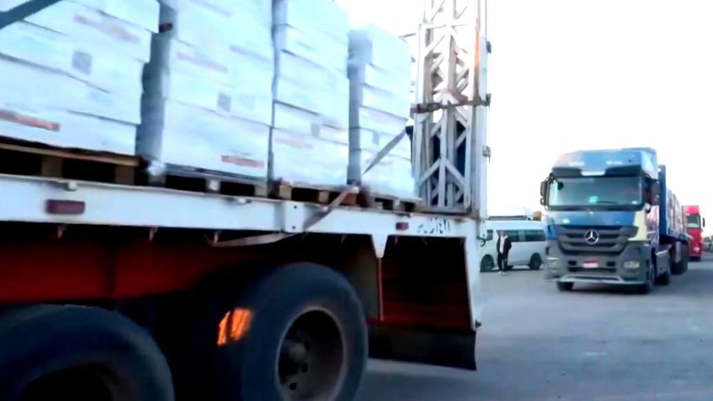 غزة: دخول 552 شاحنة مساعدات مع بدء تنفيذ اتفاق وقف إطلاق النار أمس