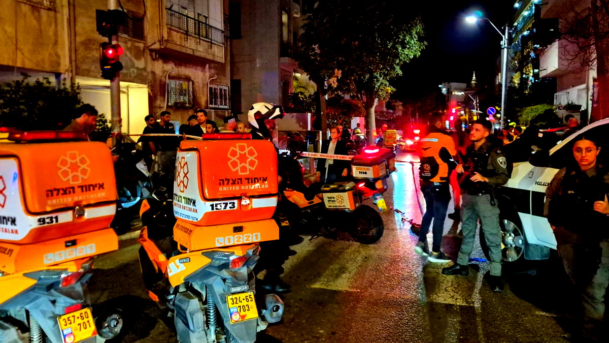 مصادر اسرائيلية: 4 مصابين في عملية طعن في بتل أبيب نفذها شاب مغربي يحمل الجنسية الامريكية