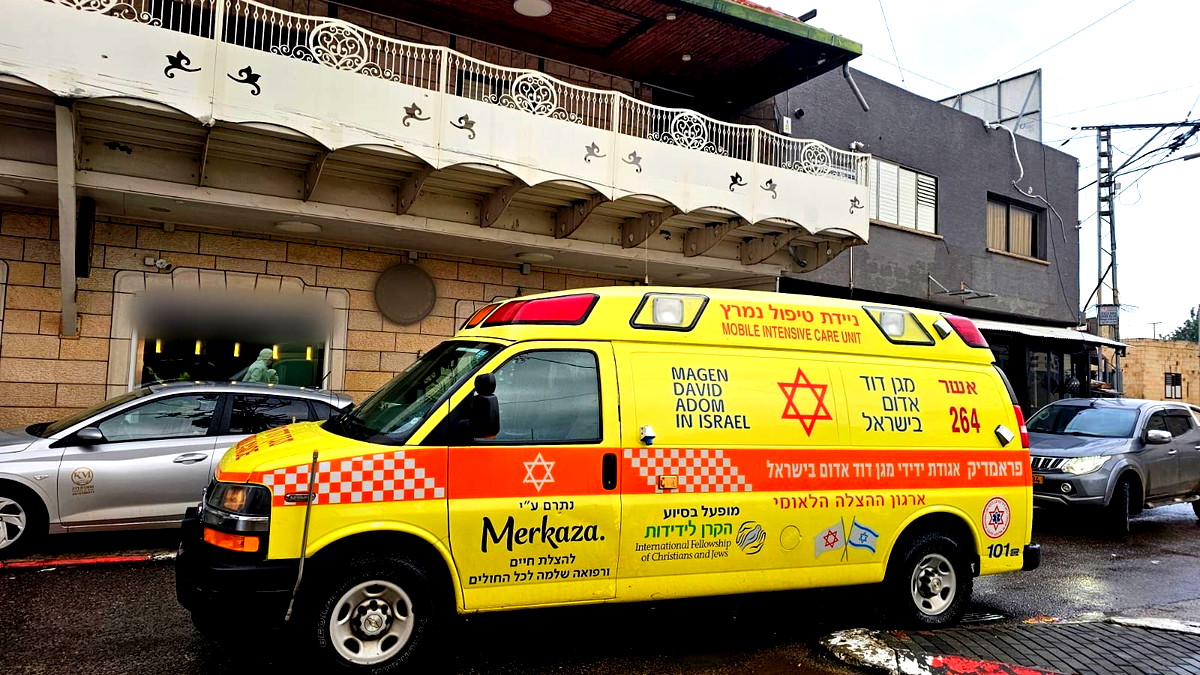 عكا: إحالة رجل بحالة خطيرة إلى المستشفى بعد أن فقد وعيه أثناء القيادة 