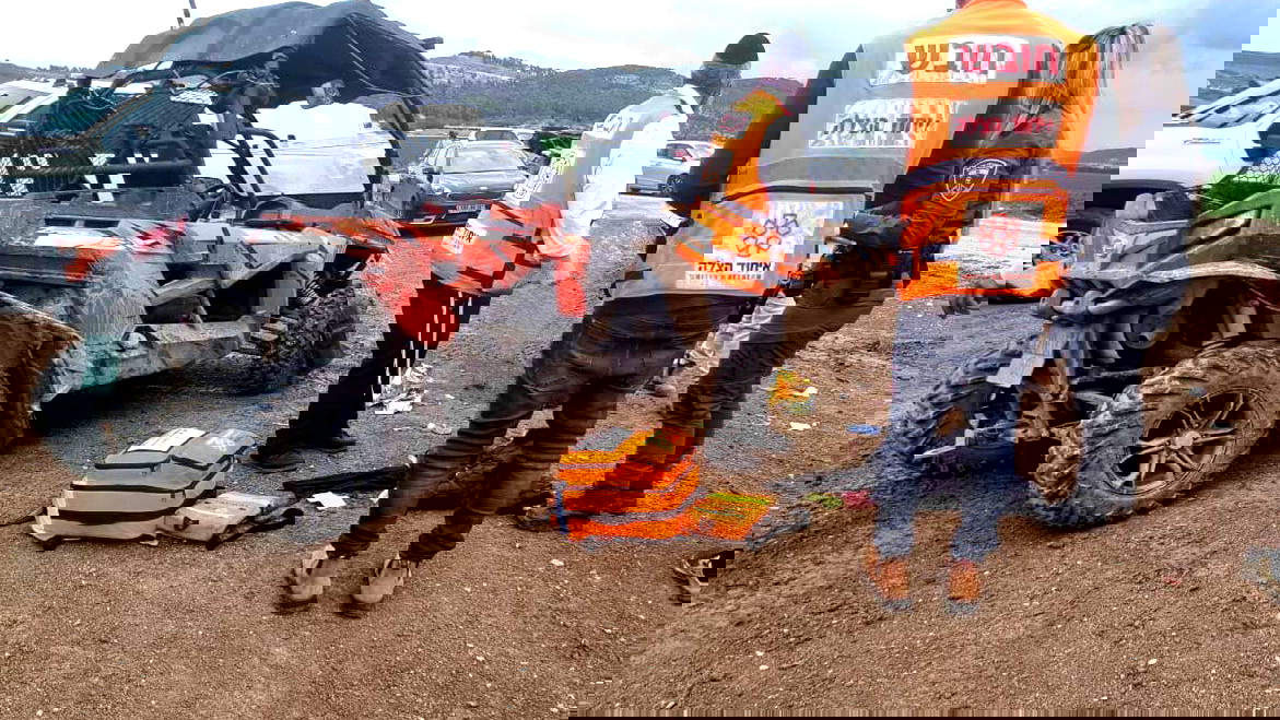 إصابة خطيرة لشاب (23 عامًا) إثر انقلاب تراكترون في منطقة مفتوحة في القدس