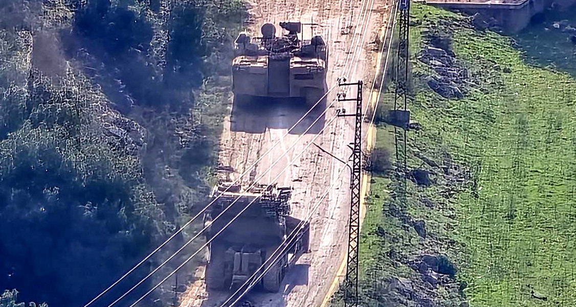 "حزب الله" يرد على إسرائيل ويتهمها بتطبيق سياسة الأرض المحروقة في القرى الحدودية 