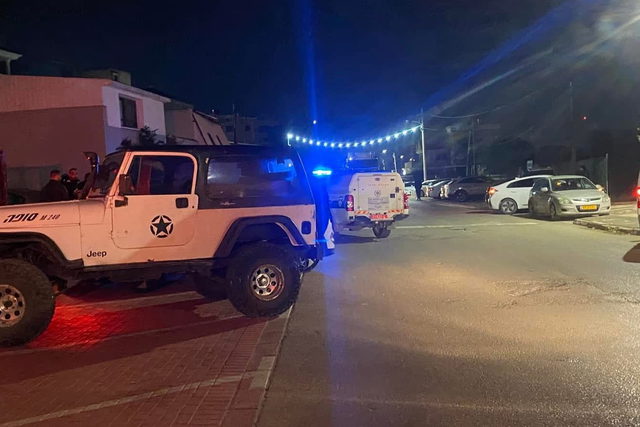 إصابة شاب بجراح متوسطة جراء تعرضه لإطلاق نار في جلجولية