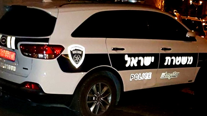 القدس: حرس الحدود يطلق النار على شاب في مخيم شعفاط