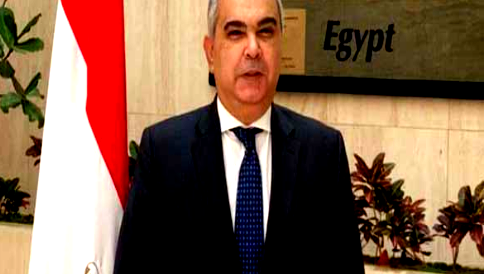 بعد تصريحات ترامب بشأن ترحيل الغزيين - سفير مصر في أميركا: لا يمكن أن نكون جزءا من أي حل يتضمن نقل الفلسطينيين إلى سيناء