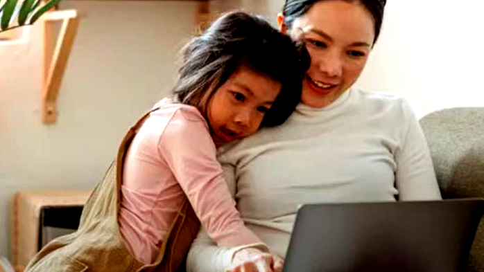 بين مسؤوليات الأمومة ومتطلبات العمل... 10 نصائح لتحقيق التوازن المثالي