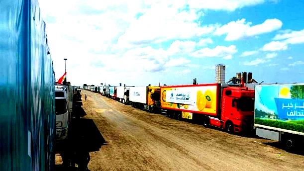 الخارجية القطرية: دخول الدفعة الأولى من المساعدات الإنسانية القطرية إلى قطاع غزة