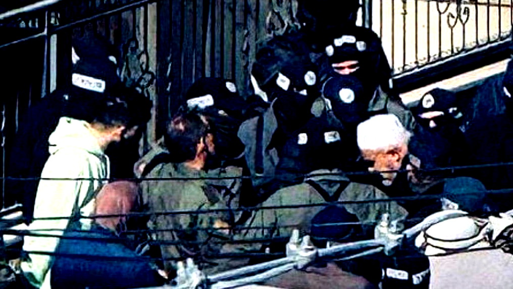 المتابعة: اقتحام الشرطة لمكاتب افشاء السلام يثبت ان افشاء الجريمة مشروع دولة