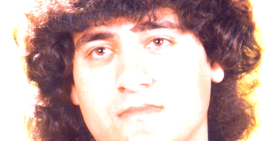 من بعدِهَا القلبِ لا يصبُو إلى أحَدِ 