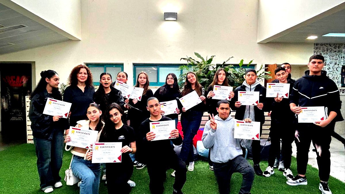 مدرسة أورط حلمي الشافعي في عكا تُنظّم دورة تدريبية لتعزيز مهارات المناظرة لدى طلّابها