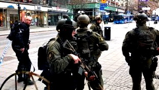 سقوط 10 قتلى إثر إطلاق نار بمدرسة في السويد