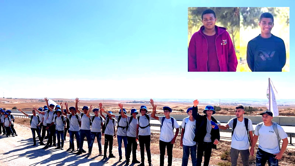 مسيرة لتخليد ذكرى مالك ومحمد القرعان اللذان قتلا في سقوط قذيفة صاروخية خلال الحرب