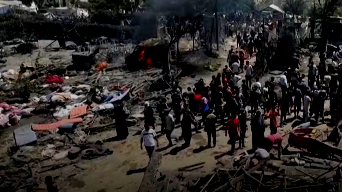 مصادر عبرية: الجيش الإسرائيلي يعرض فيديو لدمار غزة على الأسرى الفلسطينيين قبل الإفراج عنهم غدًا