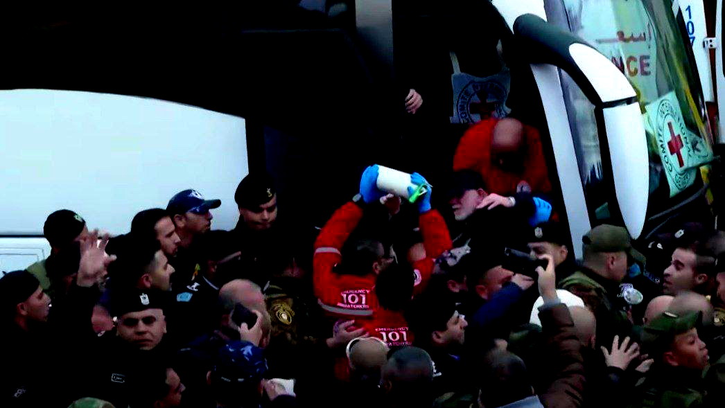 الإفراج عن 183 أسيرًا فلسطينيًا ضمن صفقة التبادل الخامسة ... 18منهم محكومًا بالمؤبد